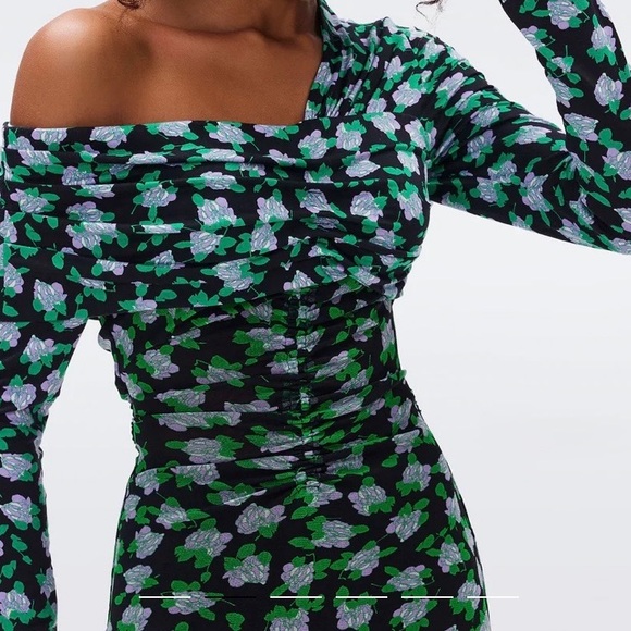 Dot blossom bright green off the shoulder dress - Picture 1 of 9